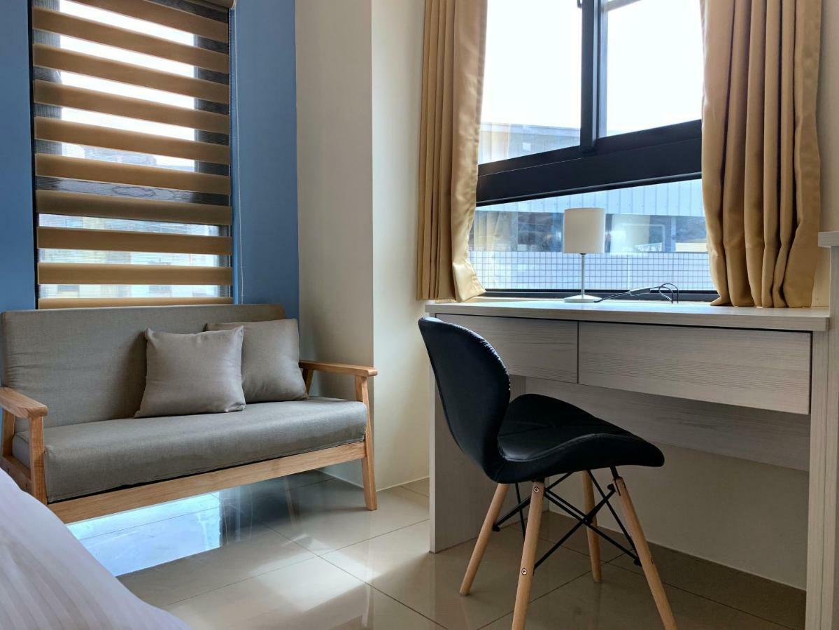 Adagio Hostel Taichung Esterno foto