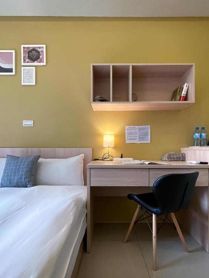 Adagio Hostel Taichung Esterno foto