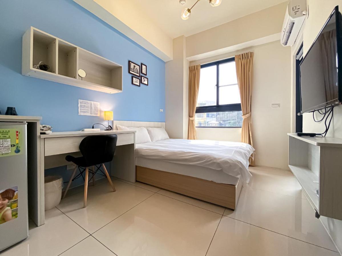 Adagio Hostel Taichung Esterno foto