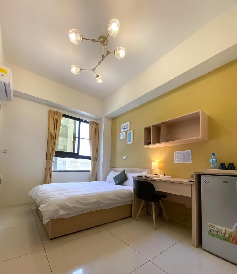 Adagio Hostel Taichung Esterno foto