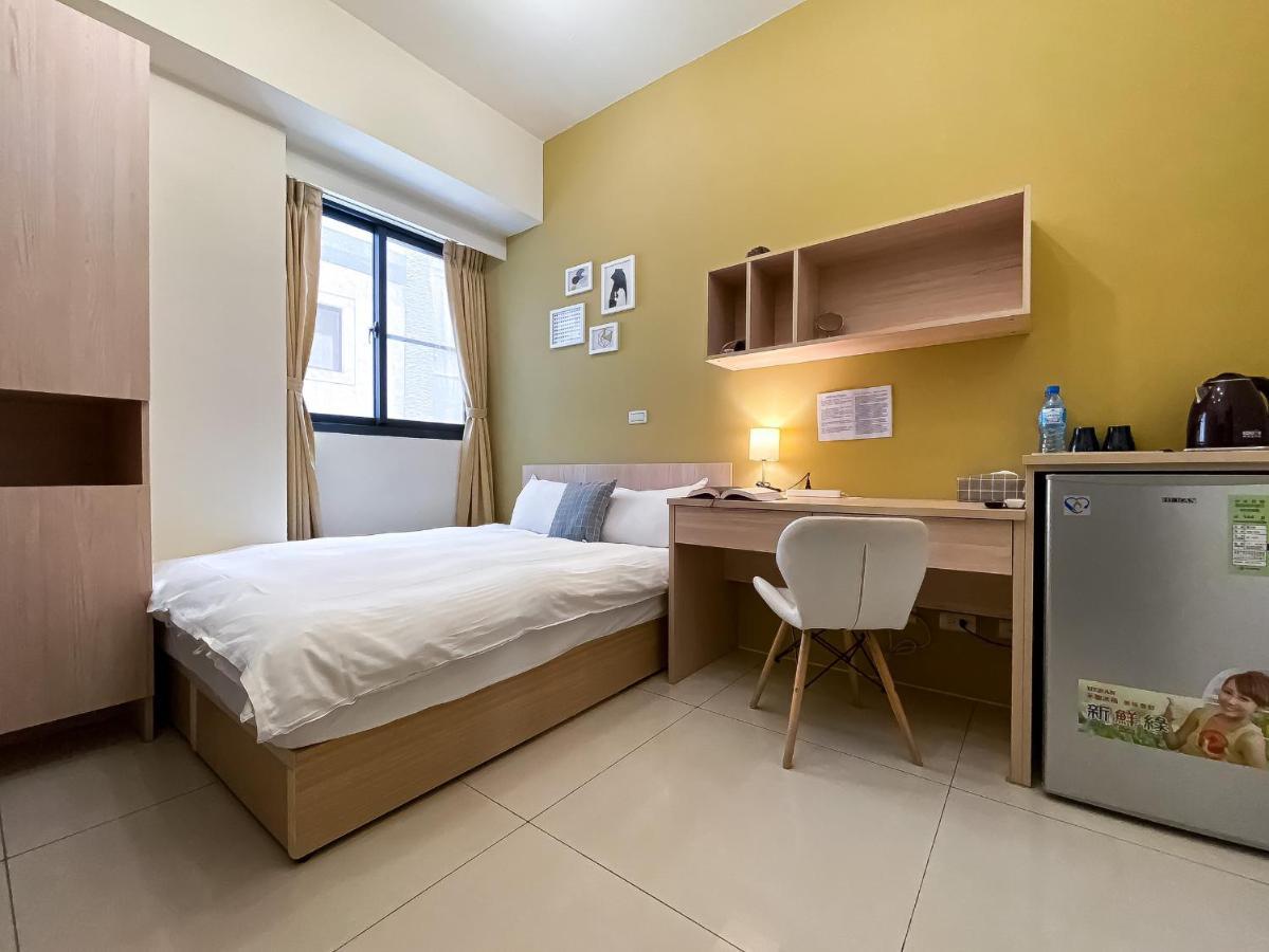 Adagio Hostel Taichung Esterno foto
