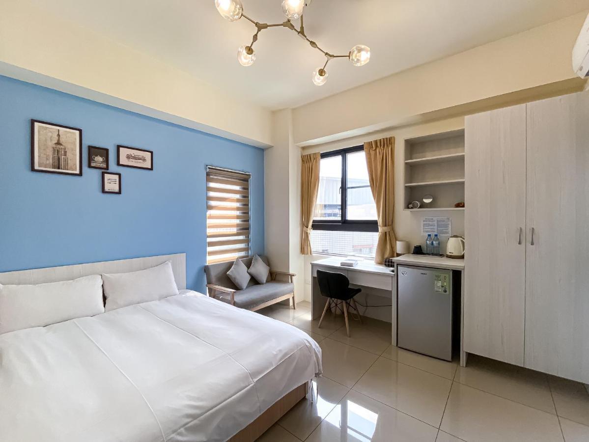 Adagio Hostel Taichung Esterno foto