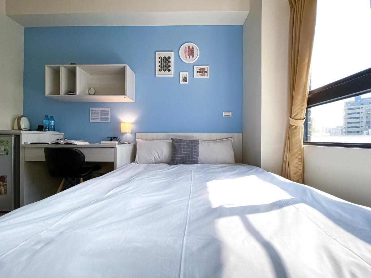Adagio Hostel Taichung Esterno foto