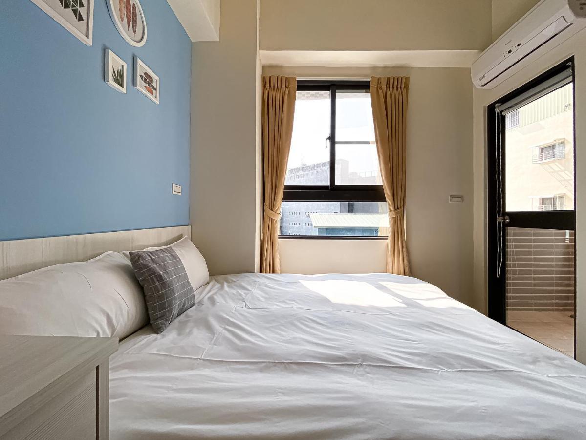 Adagio Hostel Taichung Esterno foto