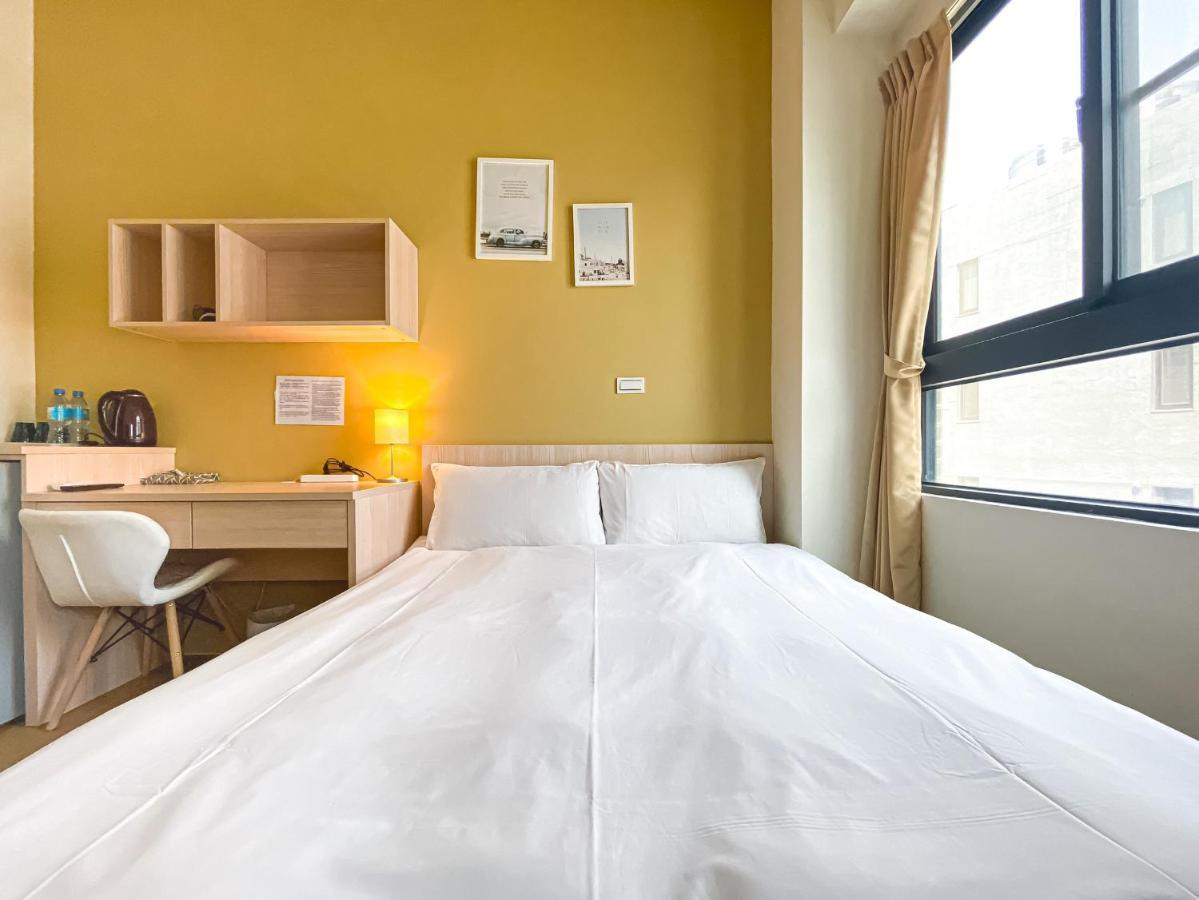 Adagio Hostel Taichung Esterno foto