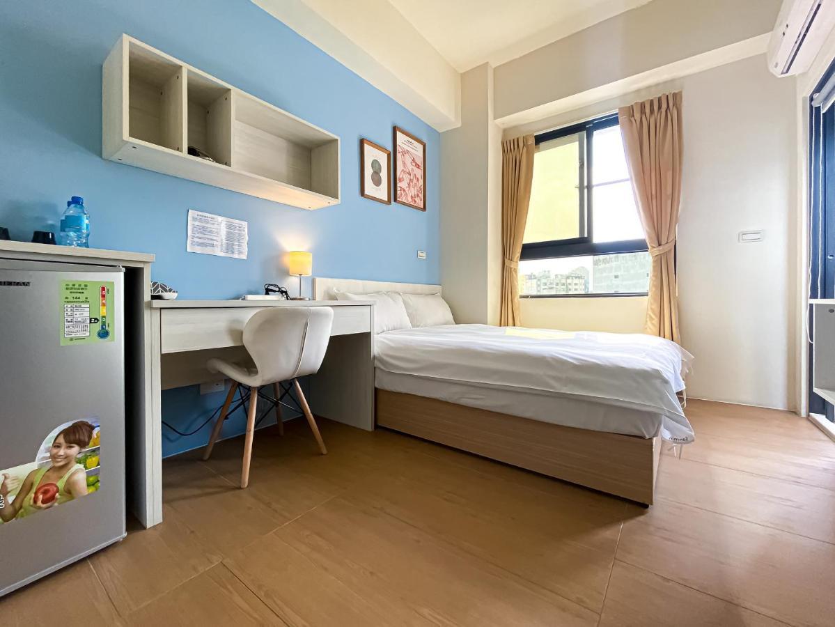 Adagio Hostel Taichung Esterno foto