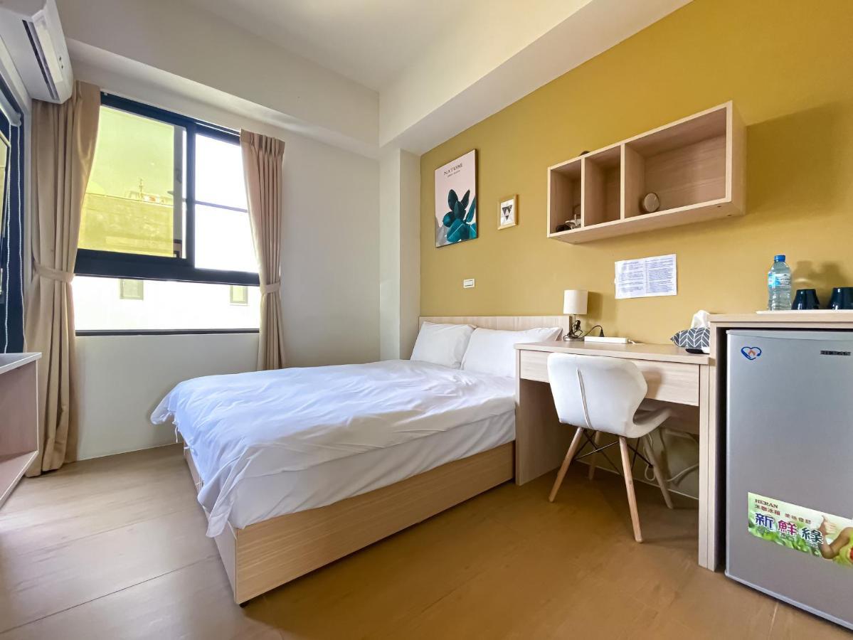 Adagio Hostel Taichung Esterno foto