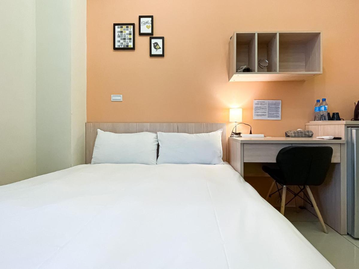 Adagio Hostel Taichung Esterno foto