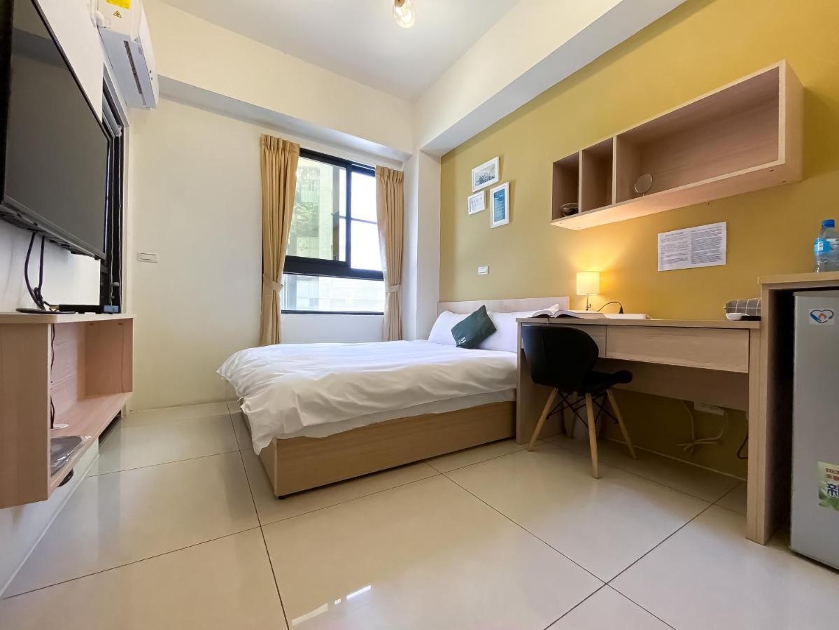 Adagio Hostel Taichung Esterno foto